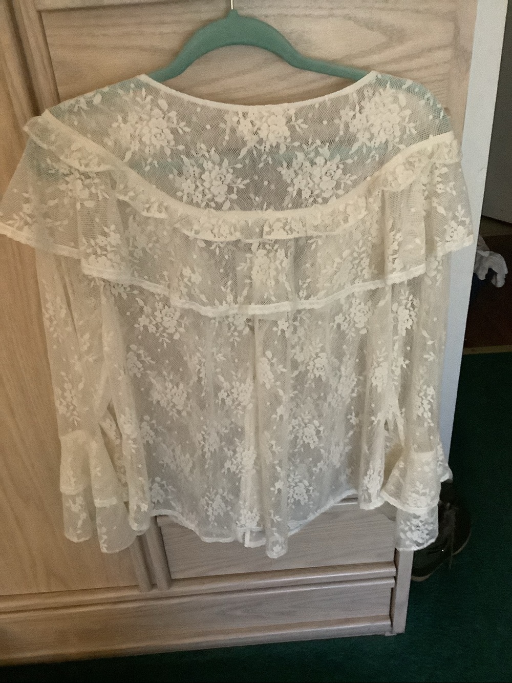 Spell labyrinth Ivory Lace Ruffle V-Neck Blouse xl - Picture 14 of 15